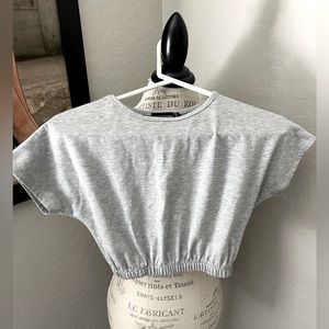 Pretty Little Thing gray crop top; Size US S